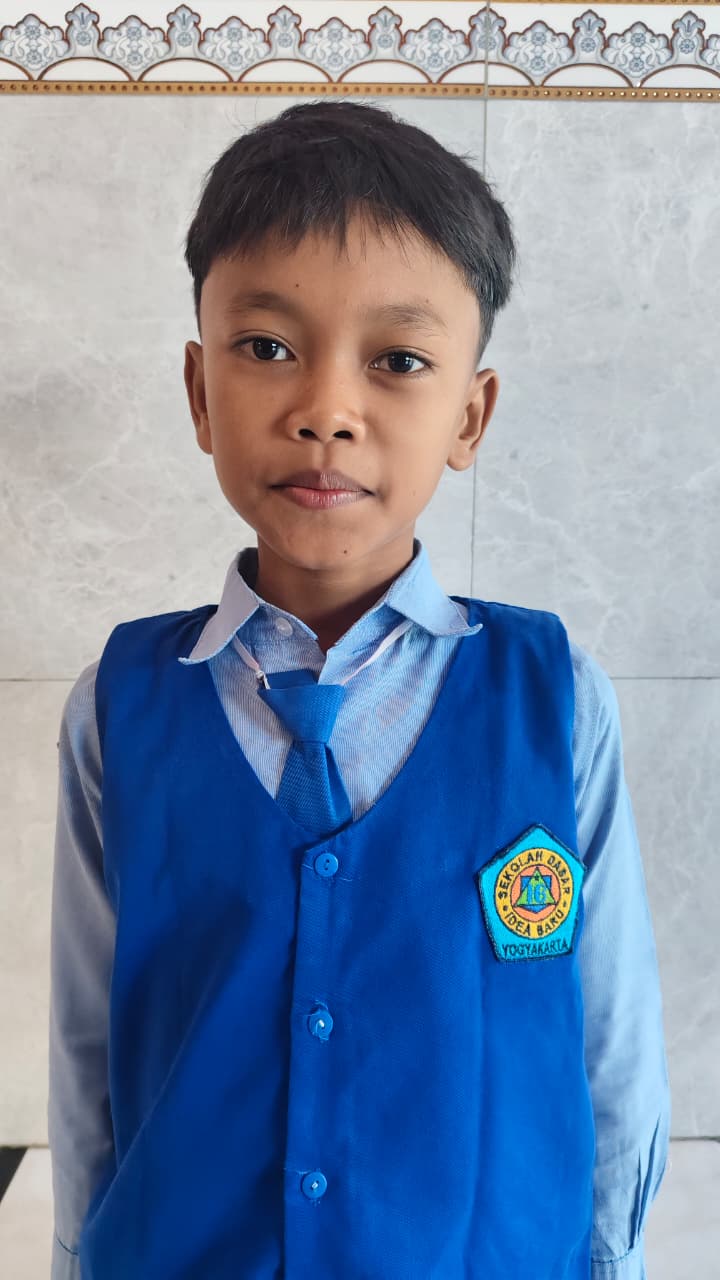 AZKA LINTAR MARET